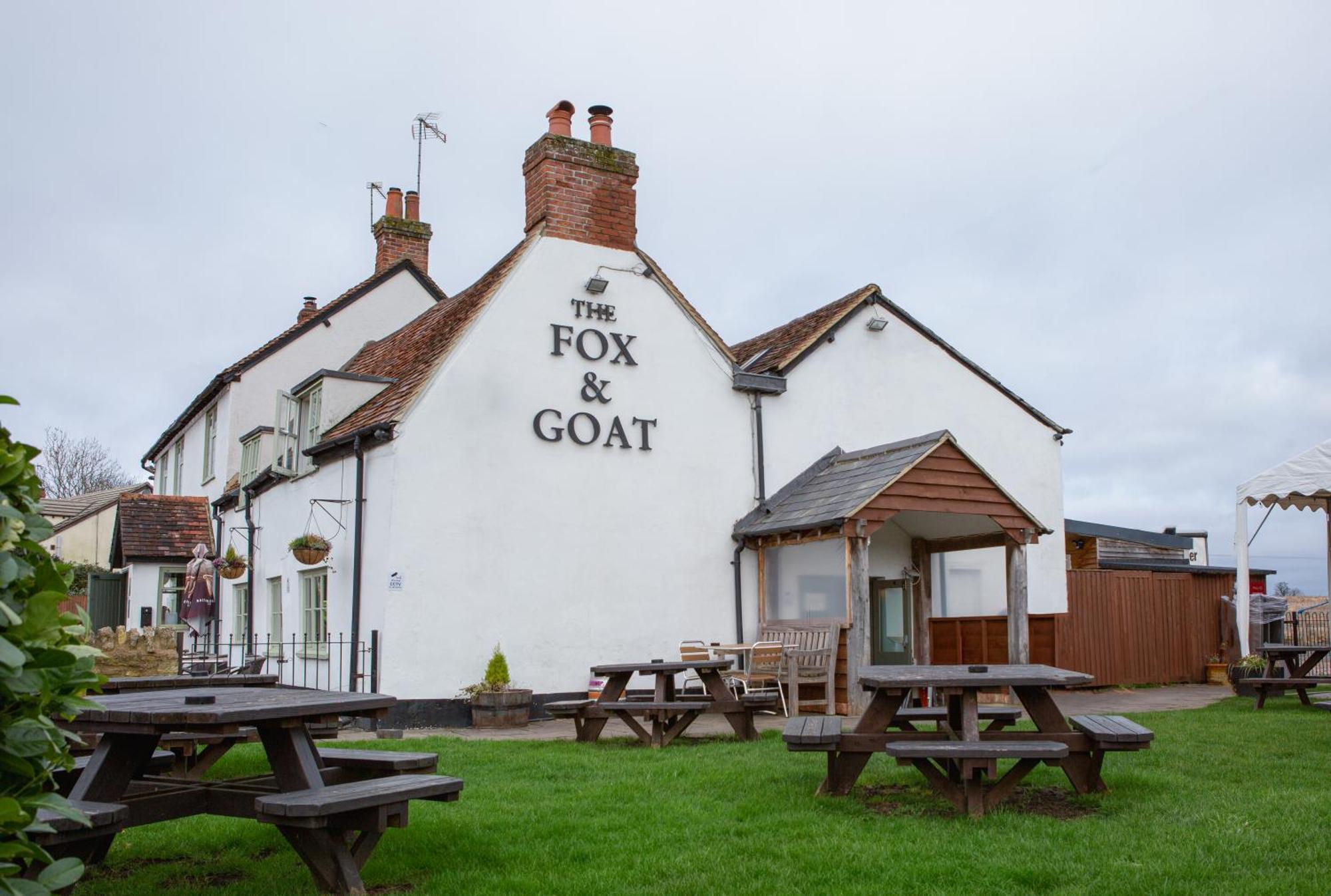 Fox And Goat Otel Waterstock Dış mekan fotoğraf